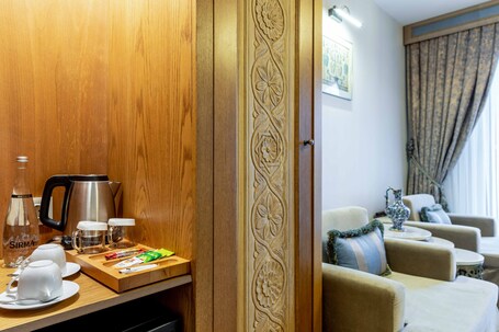 Sultanhan Hotel Special Class - Image 111