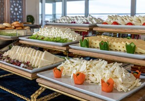 Petit déjeuner buffet