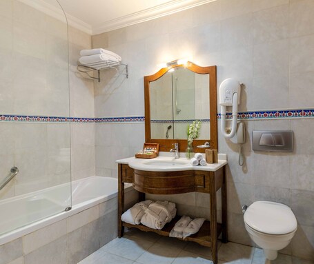 Sultanhan Hotel Special Class - Image 94