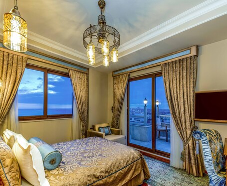 Sultanhan Hotel Special Class - Image 4