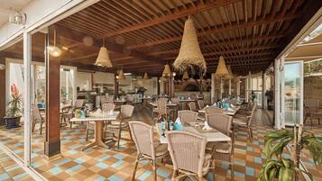Food court