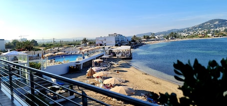 Exterior. Argos Hotel