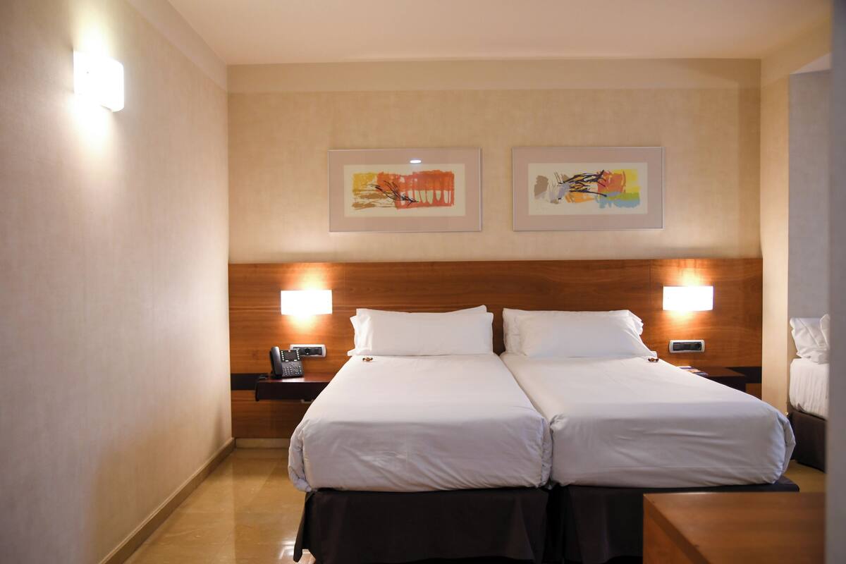 minibar, in-room safe, desk, soundproofing