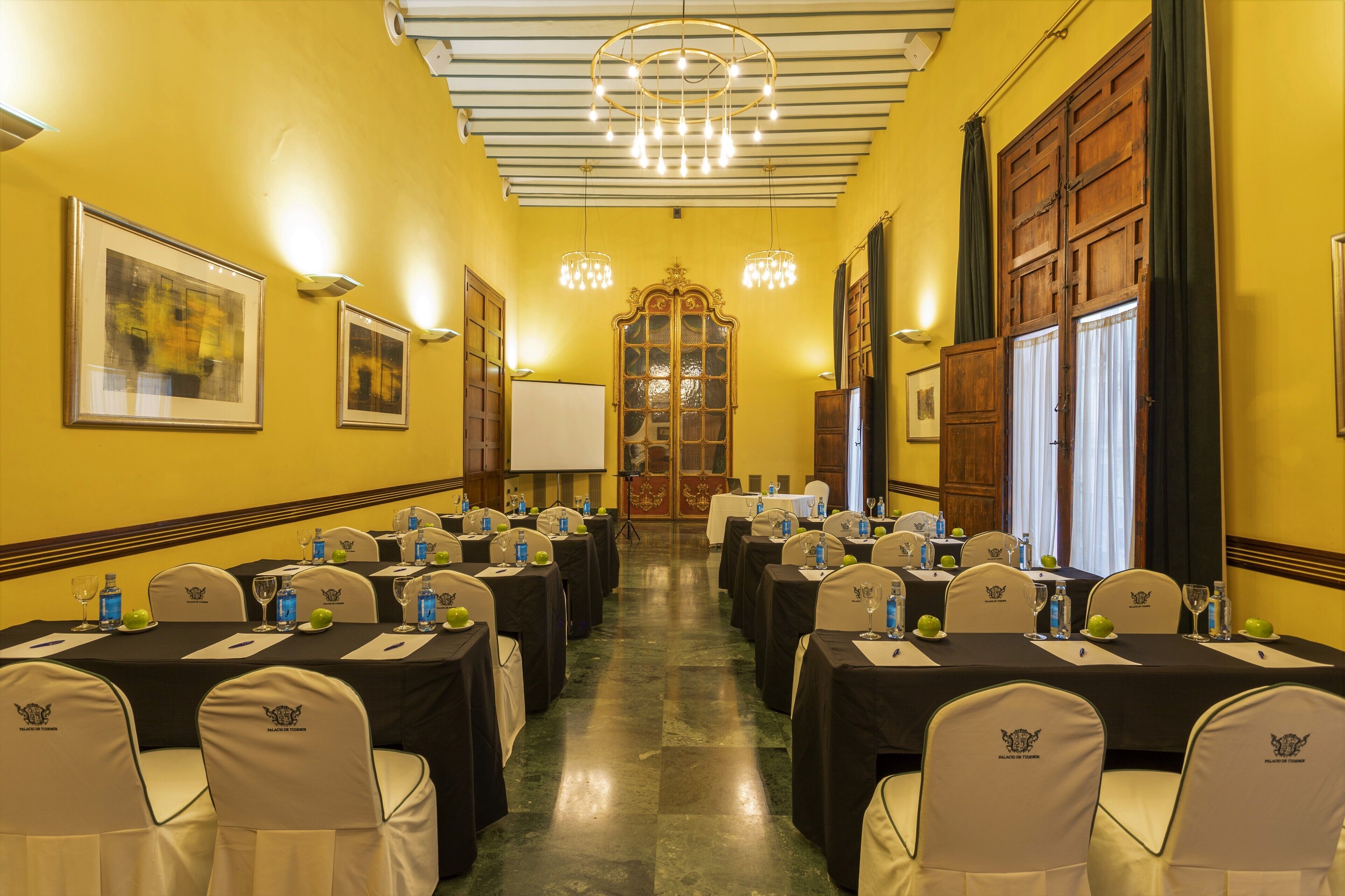 2 restaurants, breakfast, lunch, dinner served; mediterranean cuisine