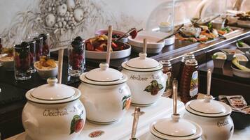 Daily buffet breakfast for a fee