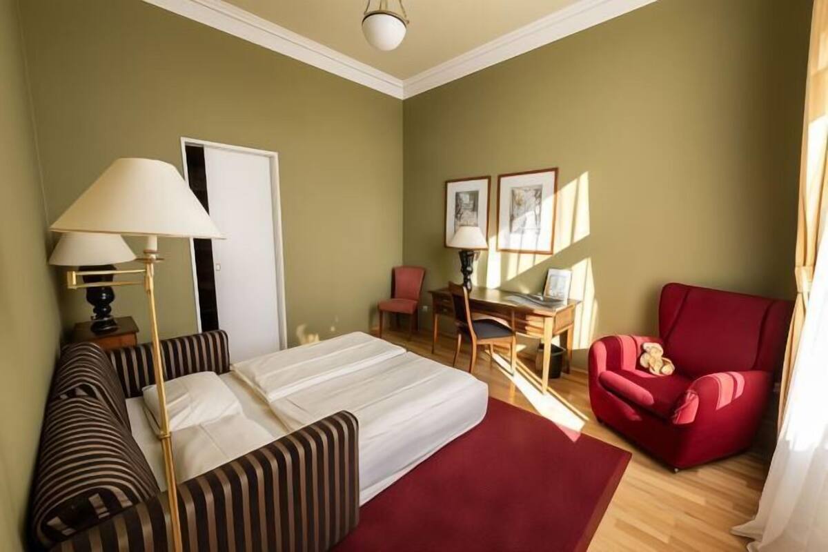 1 habitación y ropa de cama de alta calidad