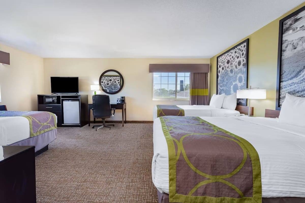 Suite, Multiple Beds, Non Smoking | Desk, blackout curtains, iron/ironing board, free cots/infant beds