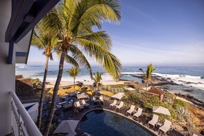 1 bedroom, premium bedding, minibar, in-room safe