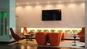 Coin salon dans le hall