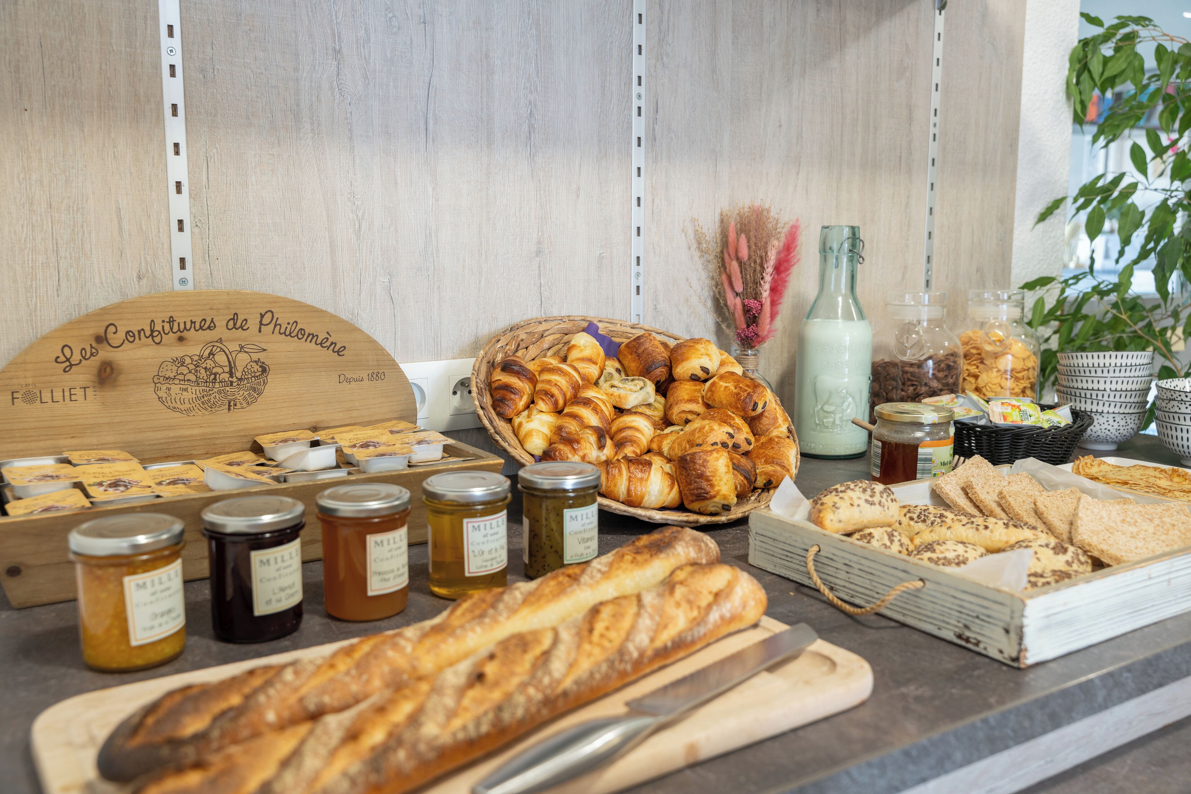 Foto - Brit Hotel Essentiel Tours Nord