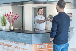 Reception - Brit Hotel Tours Nord (Tours)