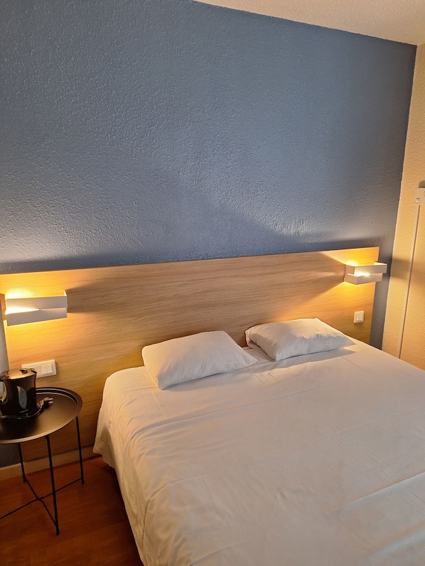 Standard Room, 1 Bedroom, Private Bathroom