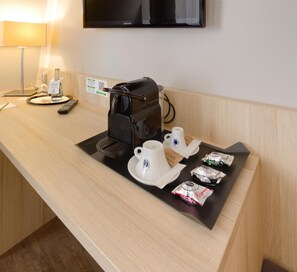 Superior Single Room | Premium bedding, in-room safe, desk, laptop workspace - attimo Hotel Stuttgart (Stuttgart)