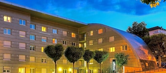 คอมฟอร์ท อพาร์ทโฮเทล เบซางคอน ลา ซิตี้