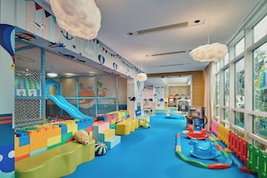 Children’s play area – indoor