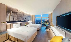 Habitación Premium, 2 camas matrimoniales (High Floor, Lounge Access) | Minibar, caja de seguridad en la habitación y escritorio 