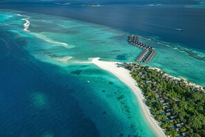 Exterior - Four Seasons Maldives at Landaa Giraavaru (Landaa Giraavaru)