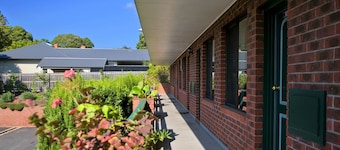 Lamplighter Motel