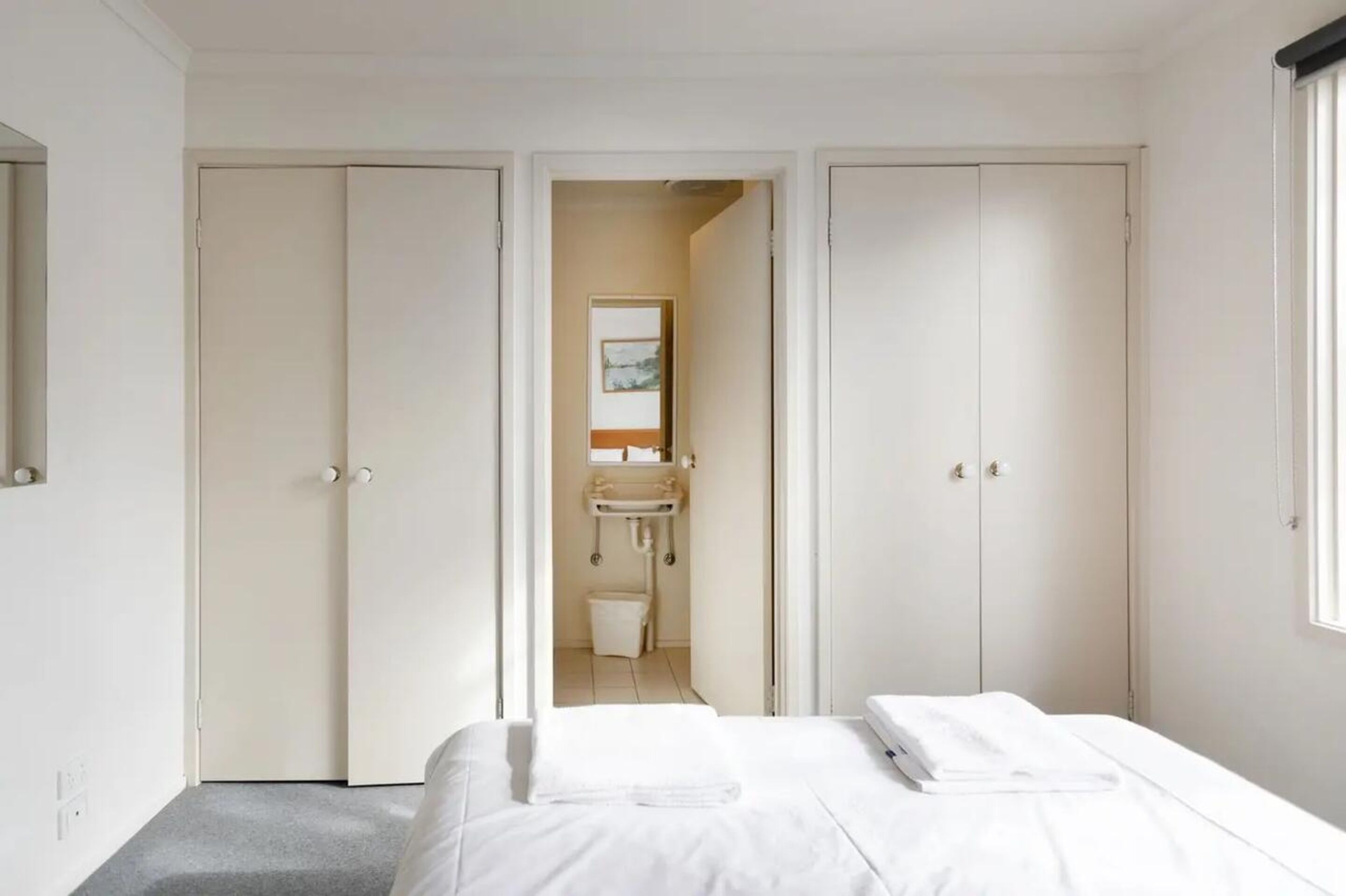 Appartement, 3 chambres, terrasse | Espace de travail pour ordinateur portable, rideaux occultants