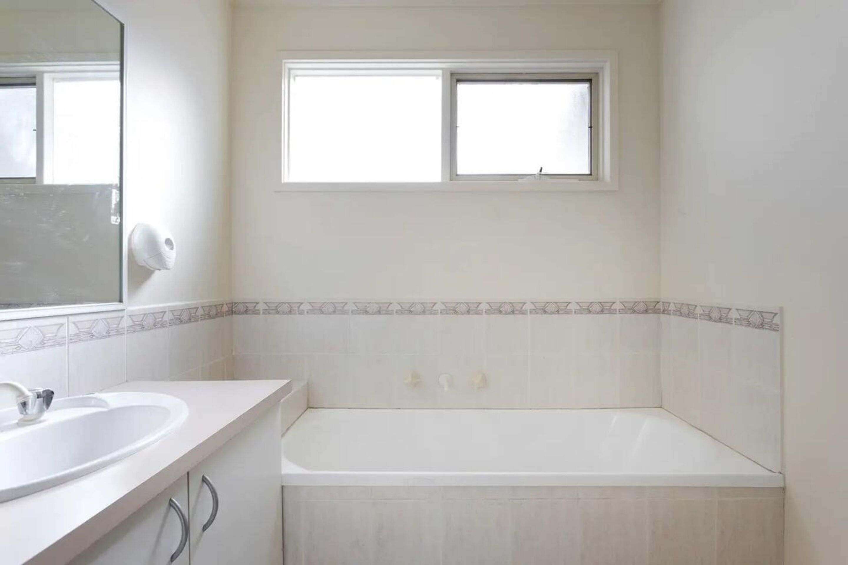 Lamplighter Motel And Apartments