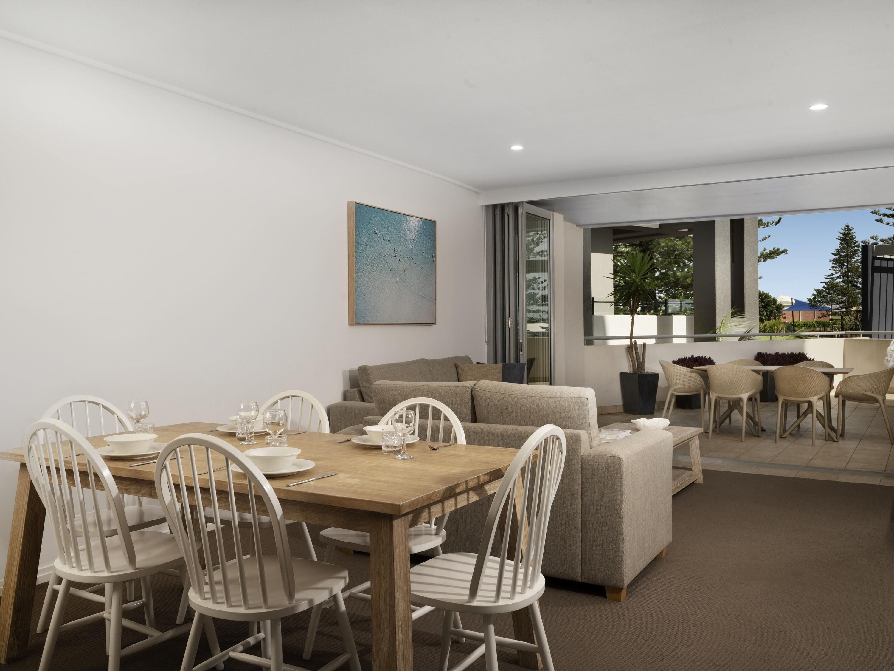 Fer et planche à repasser, lit de bébé (supplément)