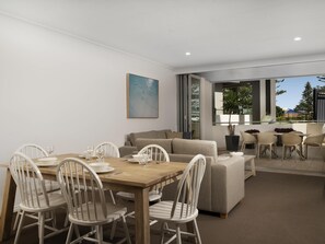 Iron/ironing board, cots/infant beds, free WiFi, bed sheets - Mantra The Observatory (Port Macquarie)
