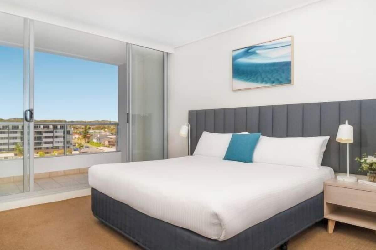 1 bedroom, iron/ironing board, cots/infant beds, free WiFi