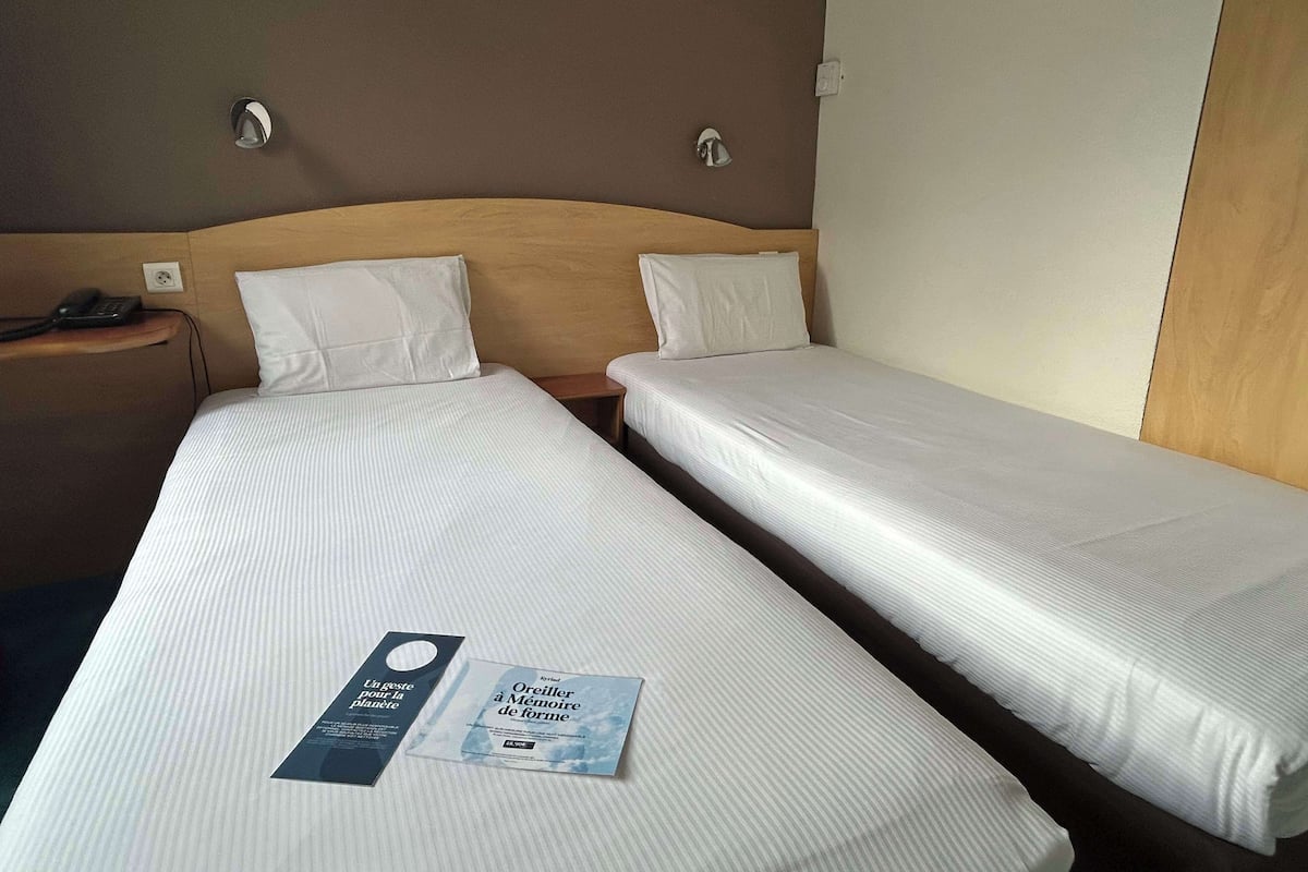 Blackout drapes, soundproofing, iron/ironing board, free WiFi
