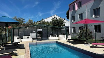 Piscina stagionale all'aperto