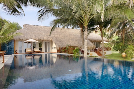 2 outdoor pools, pool umbrellas, sun loungers