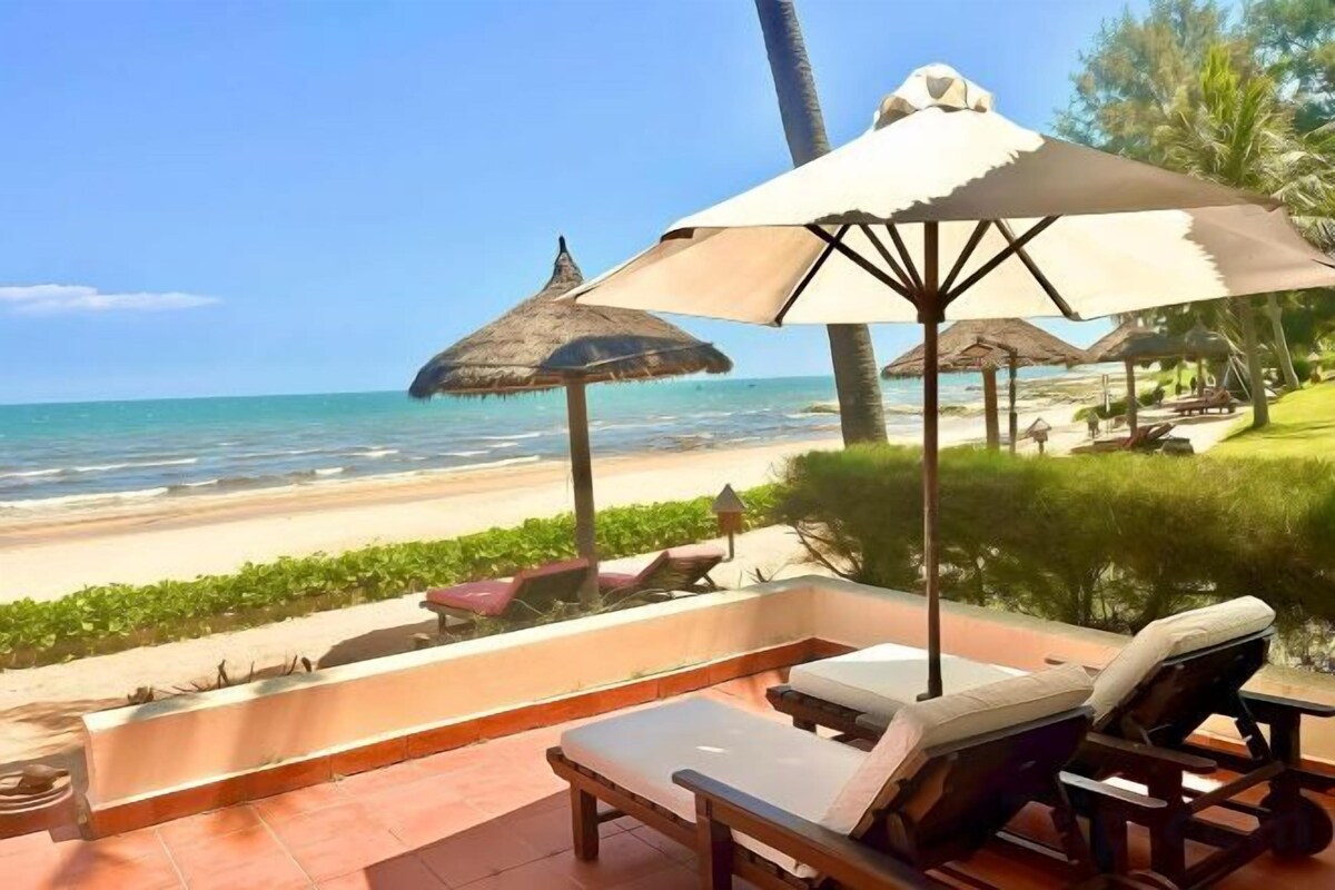 Beachfront Bungalow