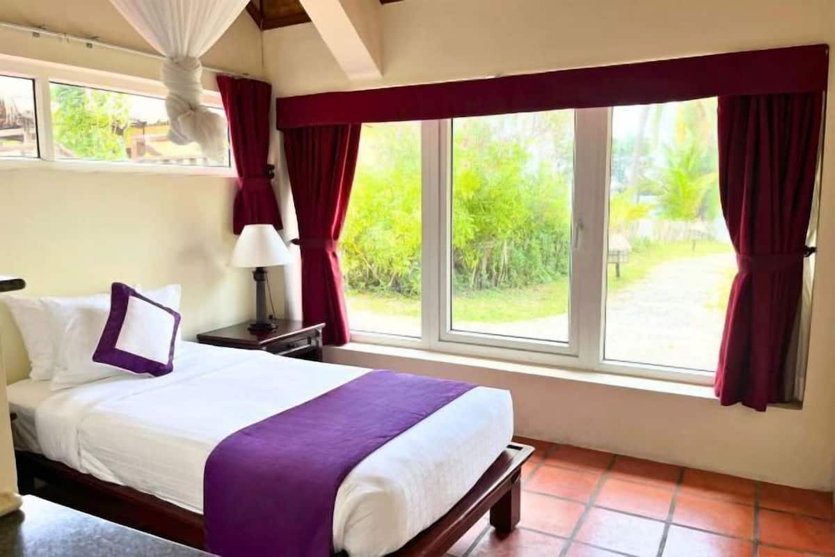 Premium bedding, memory foam beds, minibar, in-room safe