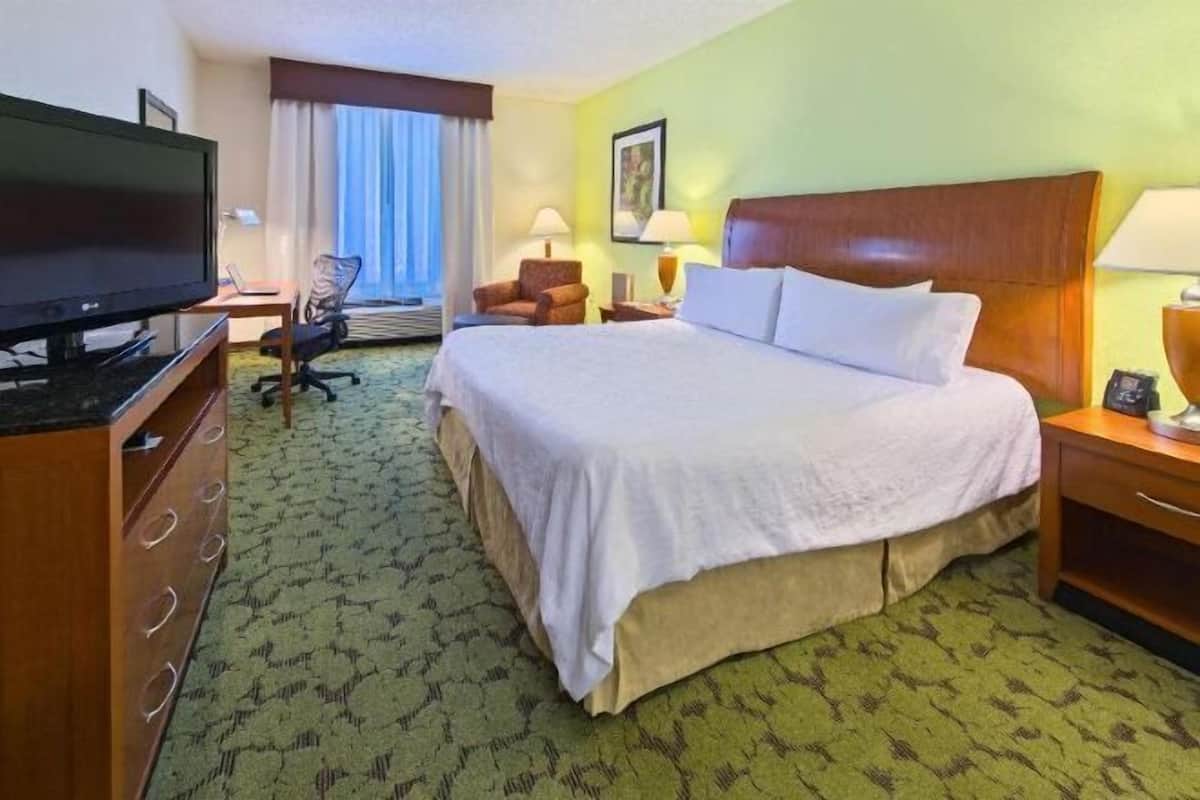 In-room safe, desk, iron/ironing board, free cribs/infant beds