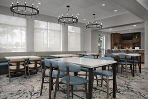 Restaurant - Hilton Garden Inn Tallahassee Central (Tallahassee)