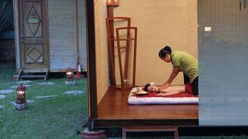 Couples treatment room(s), body treatments, body wraps, body scrubs