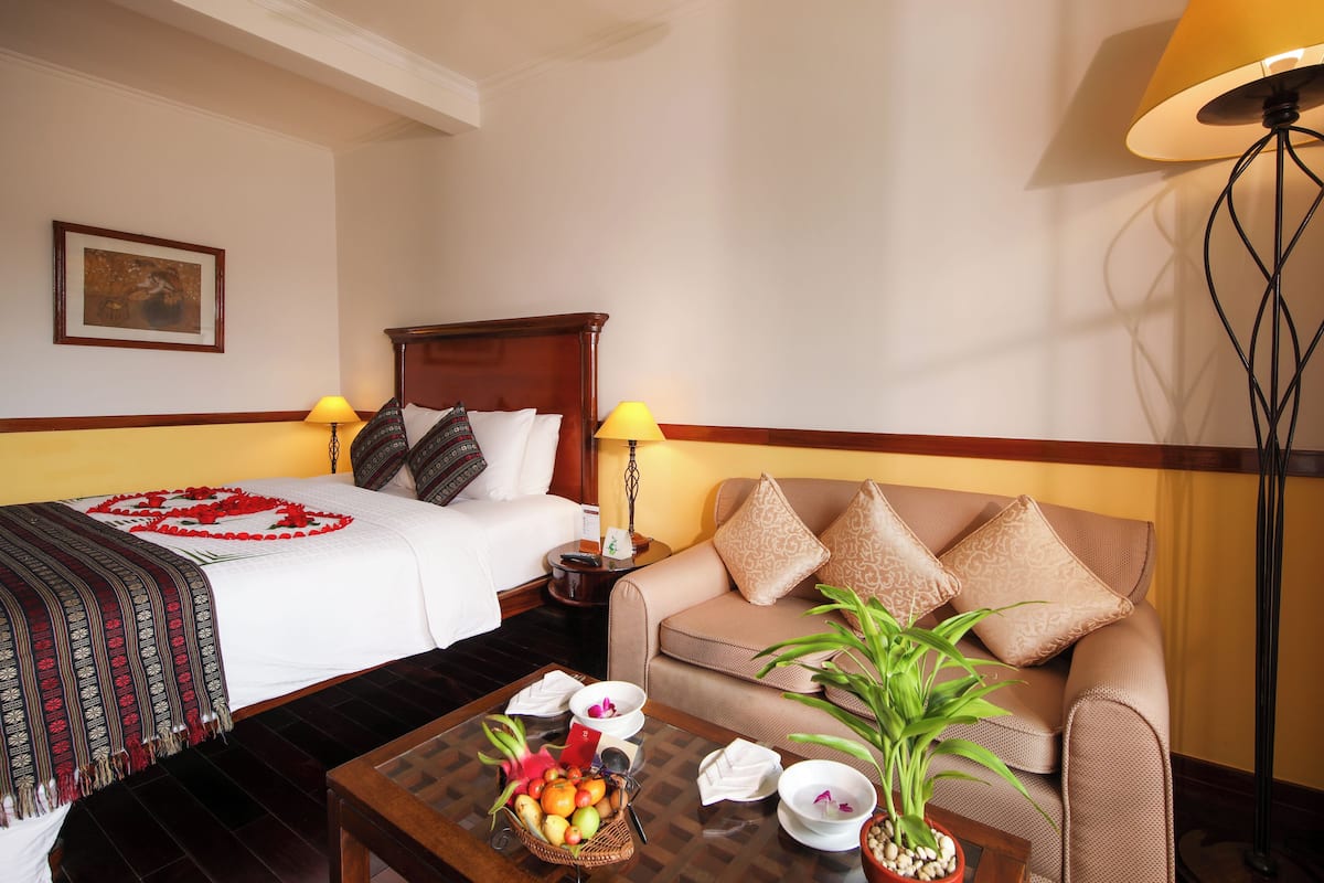 Minibar, in-room safe, desk, soundproofing