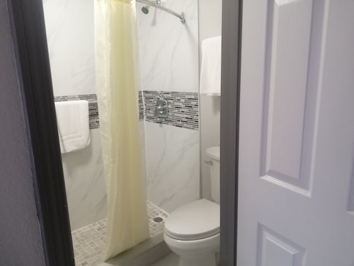 Royal Inn & Suite