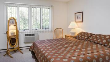 Condo, 3 Bedrooms, Kitchen (3 bathroom) | Iron/ironing board, cribs/infant beds, free WiFi