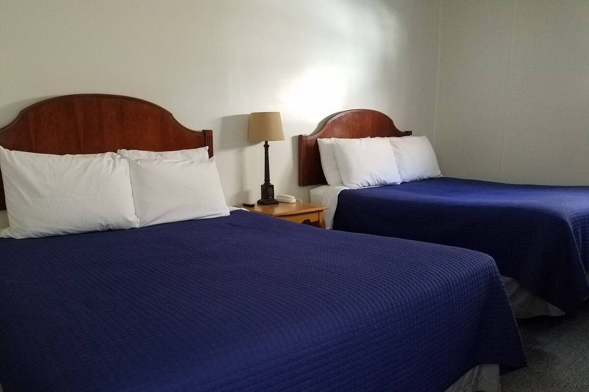 Standard Room (Room 11) | Iron/ironing board (on request), free WiFi, individually furnished