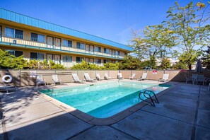 Outdoor pool -  FairBridge Inn - Moscow (Moscow)