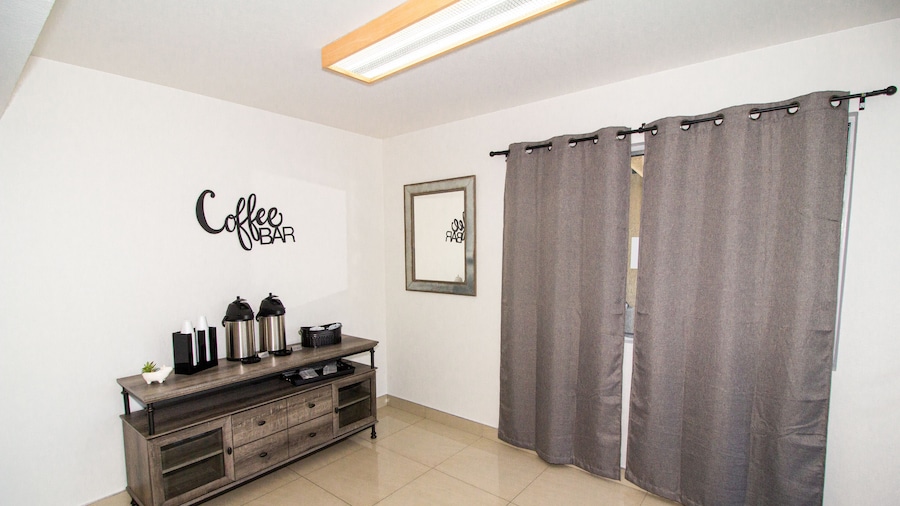 Studio 1 Extended Stay, Moscow/Pullman