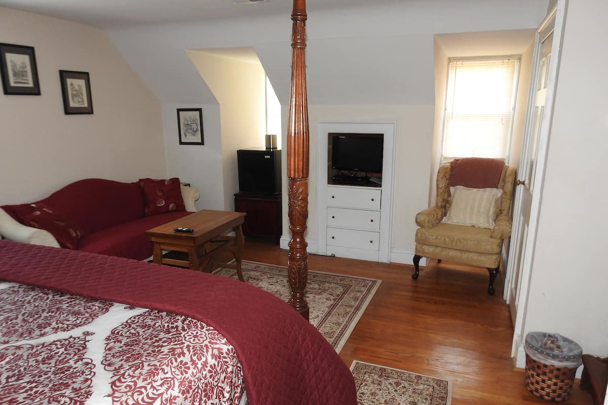 Camera Deluxe, bagno privato (Colonial Getaway) | Ferro/asse da stiro, Wi-Fi gratuito, orologio con sveglia