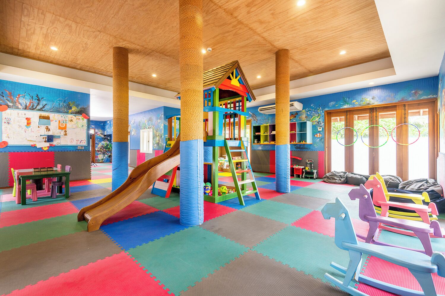 children’s play area – indoor