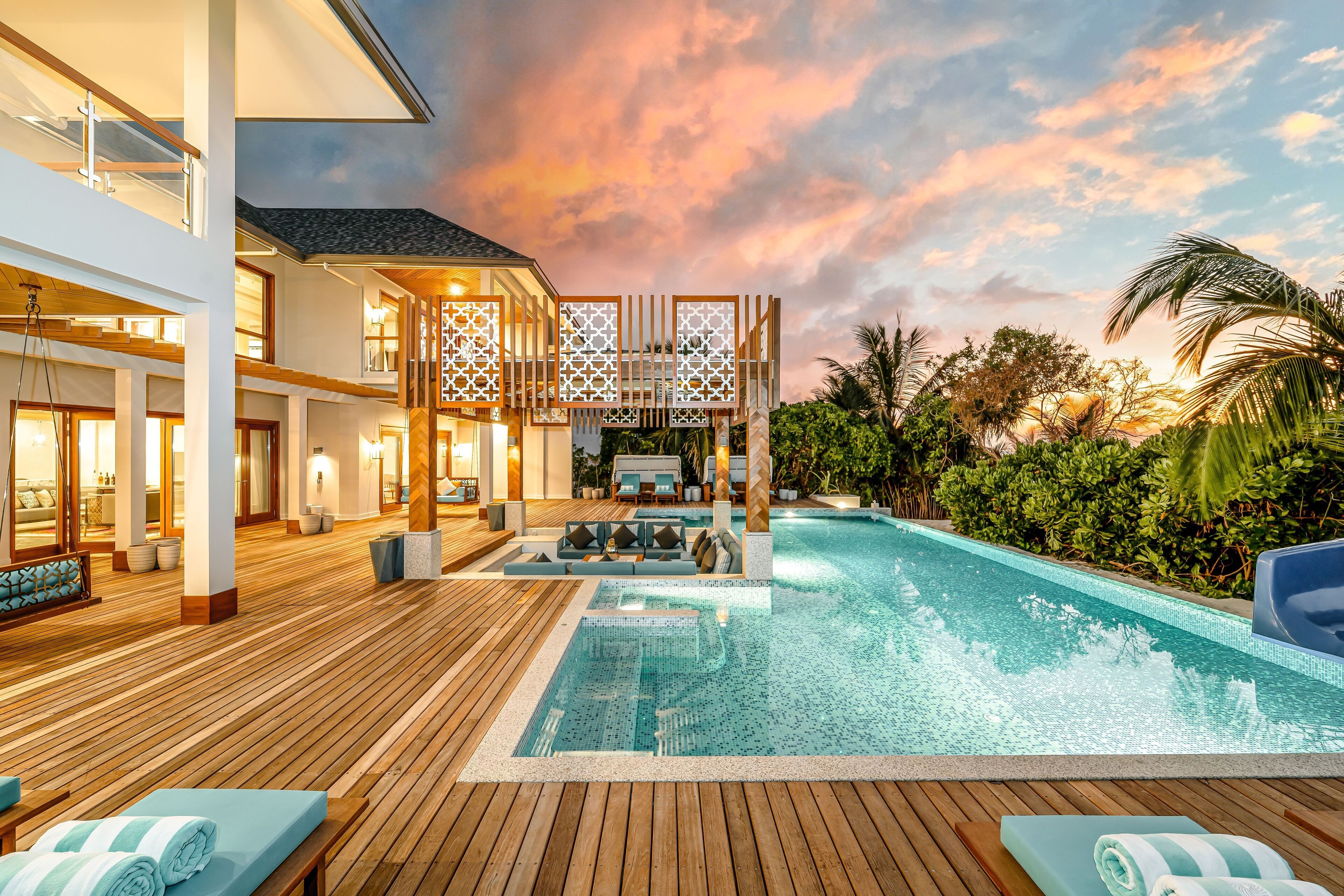 المنشأة من الخارج