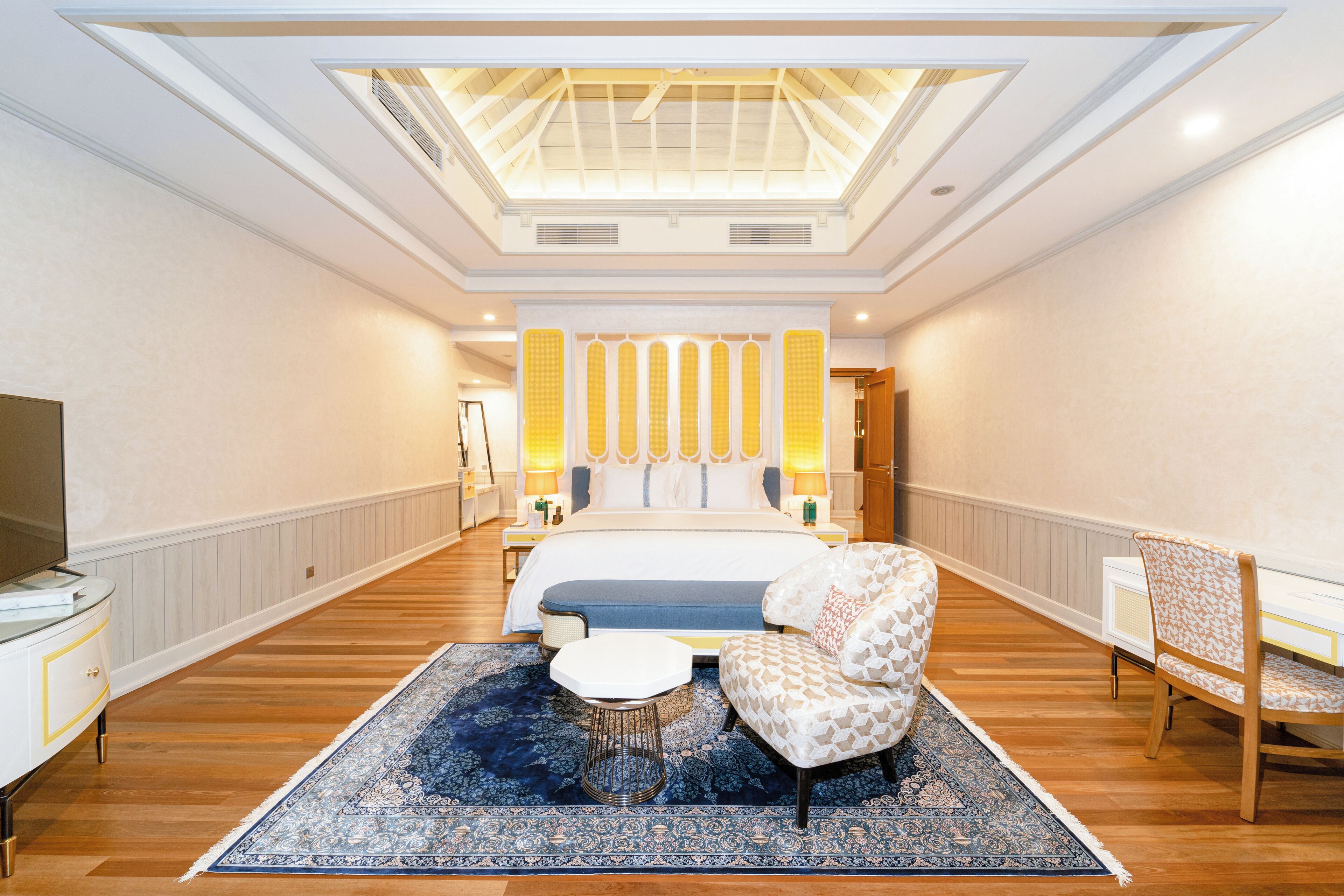 royal villa | 1 bedroom, premium bedding, minibar, in-room safe