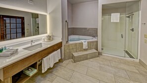Standard Room, 1 King Bed, Jetted Tub | In-room safe, individually furnished, desk, iron/ironing board - Holiday Inn Express Hotel & Suites Corsicana by IHG (Corsicana)