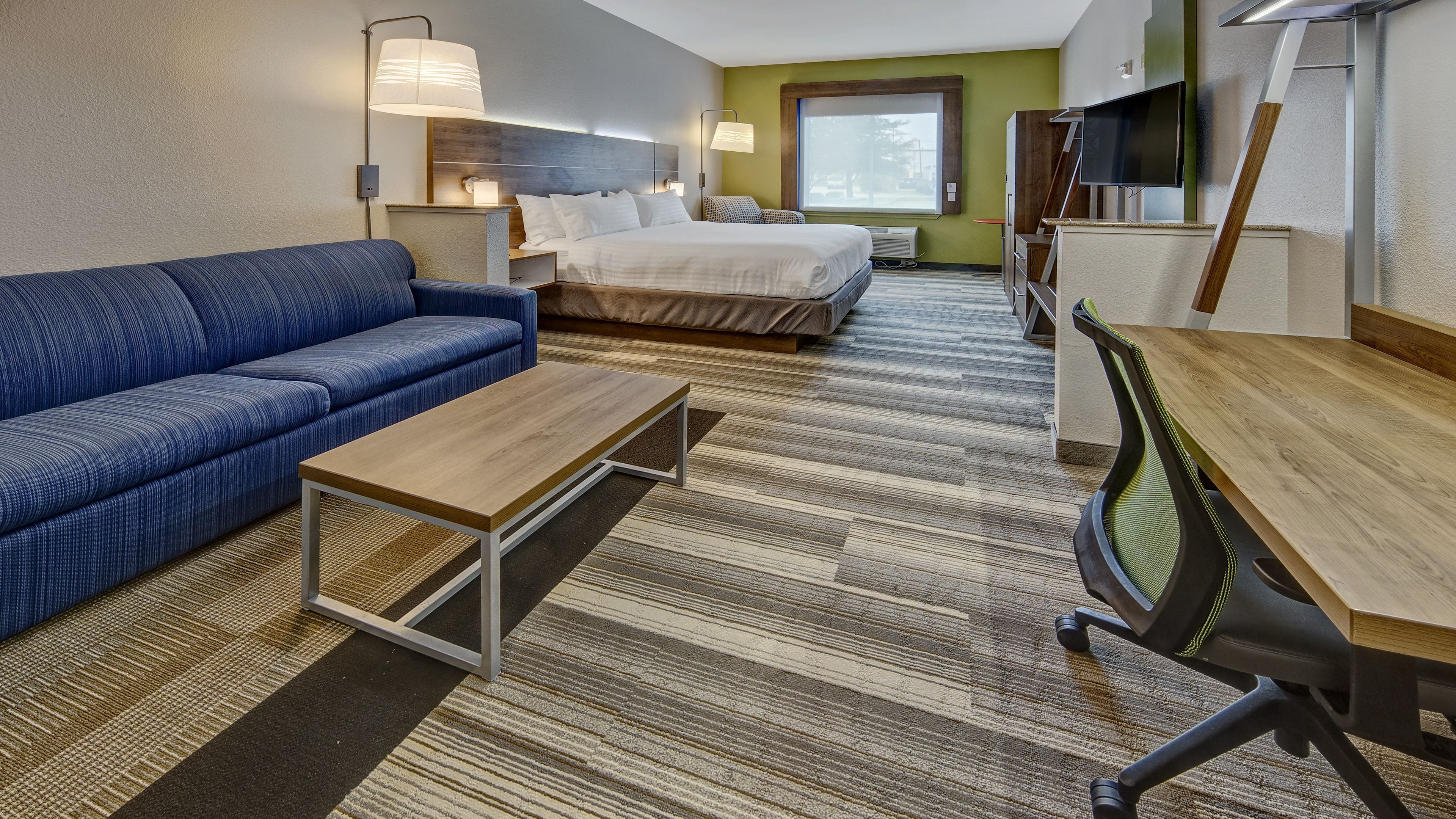 suite, 1 king bed with sofa bed | 1 bedroom, in-room safe, individually furnished, desk