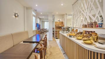 Daily buffet breakfast (EUR 16 per person)