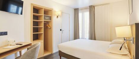 Chambre Double Standard | Chambres insonorisées, Wi-Fi gratuit, draps fournis