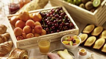 Daily buffet breakfast for a fee